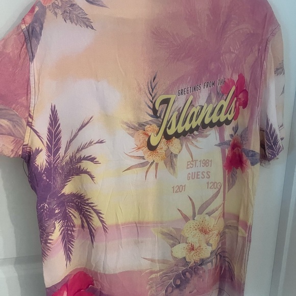Guess Men’s Floral Hawaiian Button Down Shirt Size Medium - Picture 9 of 11